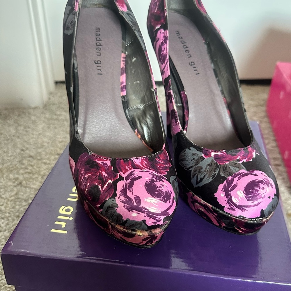 Madden Girl Floral Black and Pink Heels